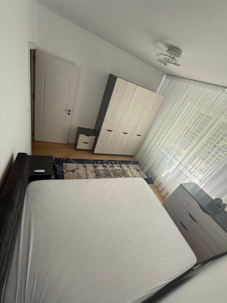 Închiriere Apartament cu 3 camere Titan Ozana, prima inchiriere - Poză 3