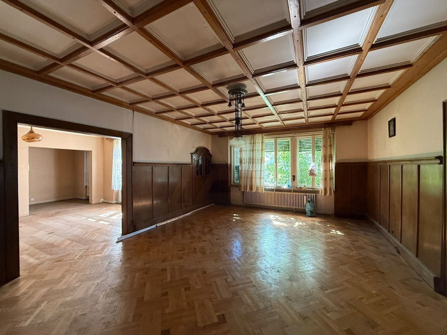 Apartament la casa 4 camere 4 bai 219.5 mp utili si garaj zona Central - Poză 1
