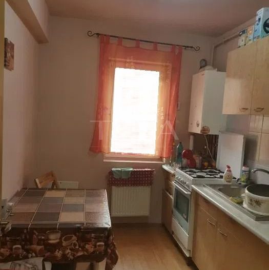 Apartament cu 2 camere de vânzare, zona Florilor. - Poză 2