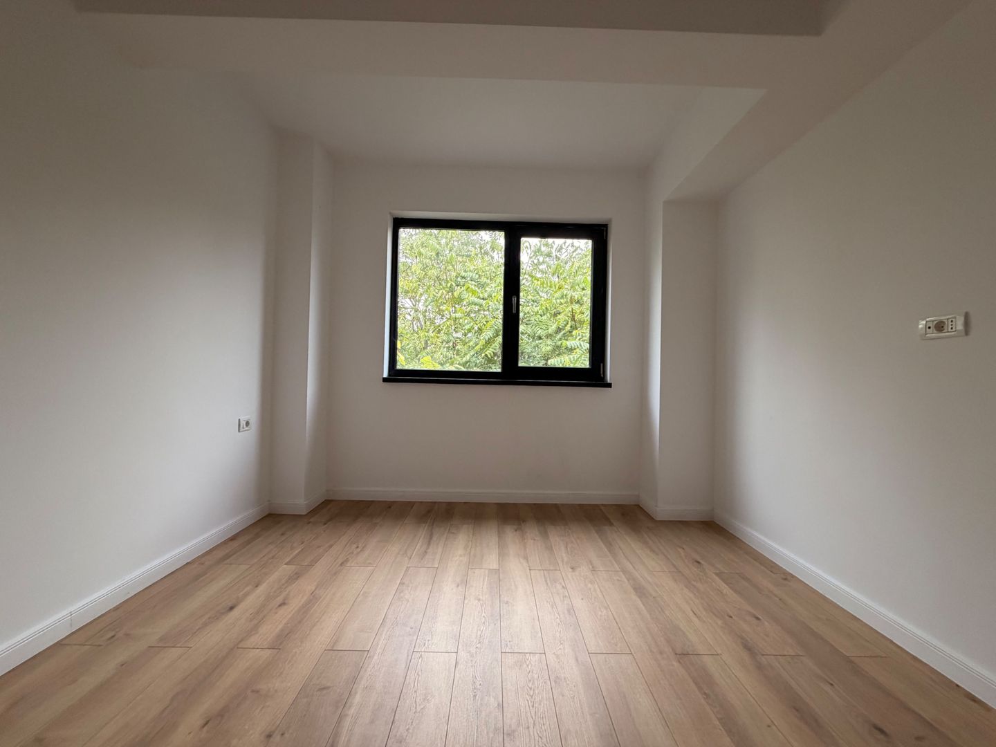 APARTAMENT 3 CAMERE | STRAULESTI | NEMOBILAT - Poză 7