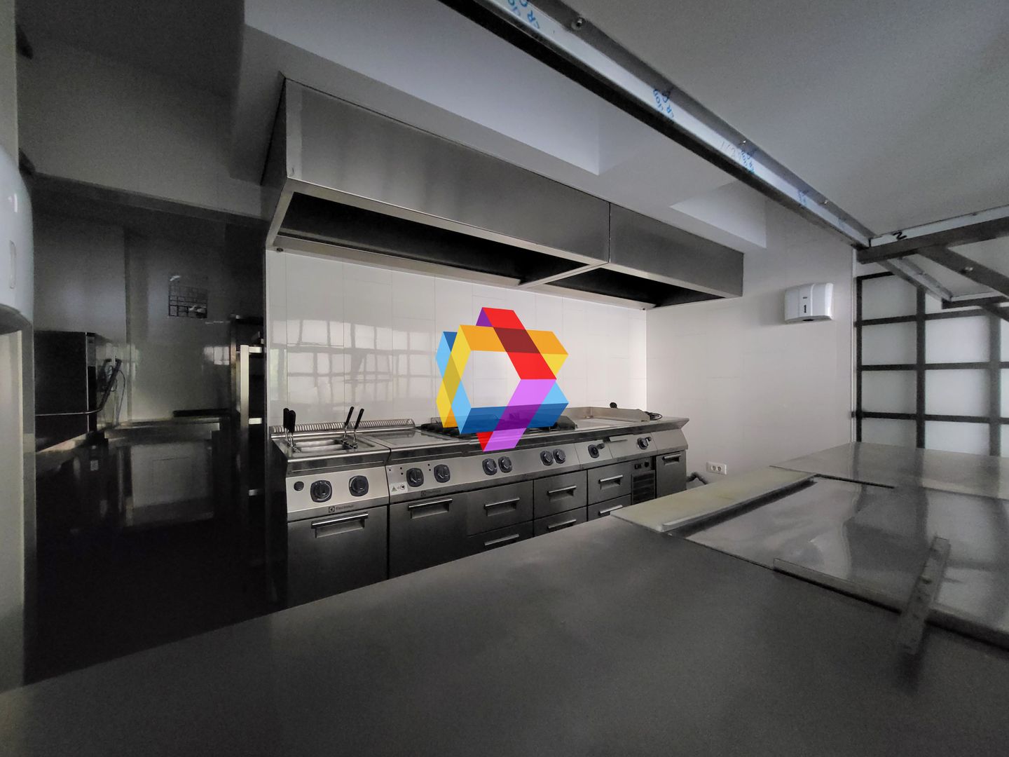 Spatiu comercial in zona Coresi cu finisaje premium - 224 mp - Poză 13