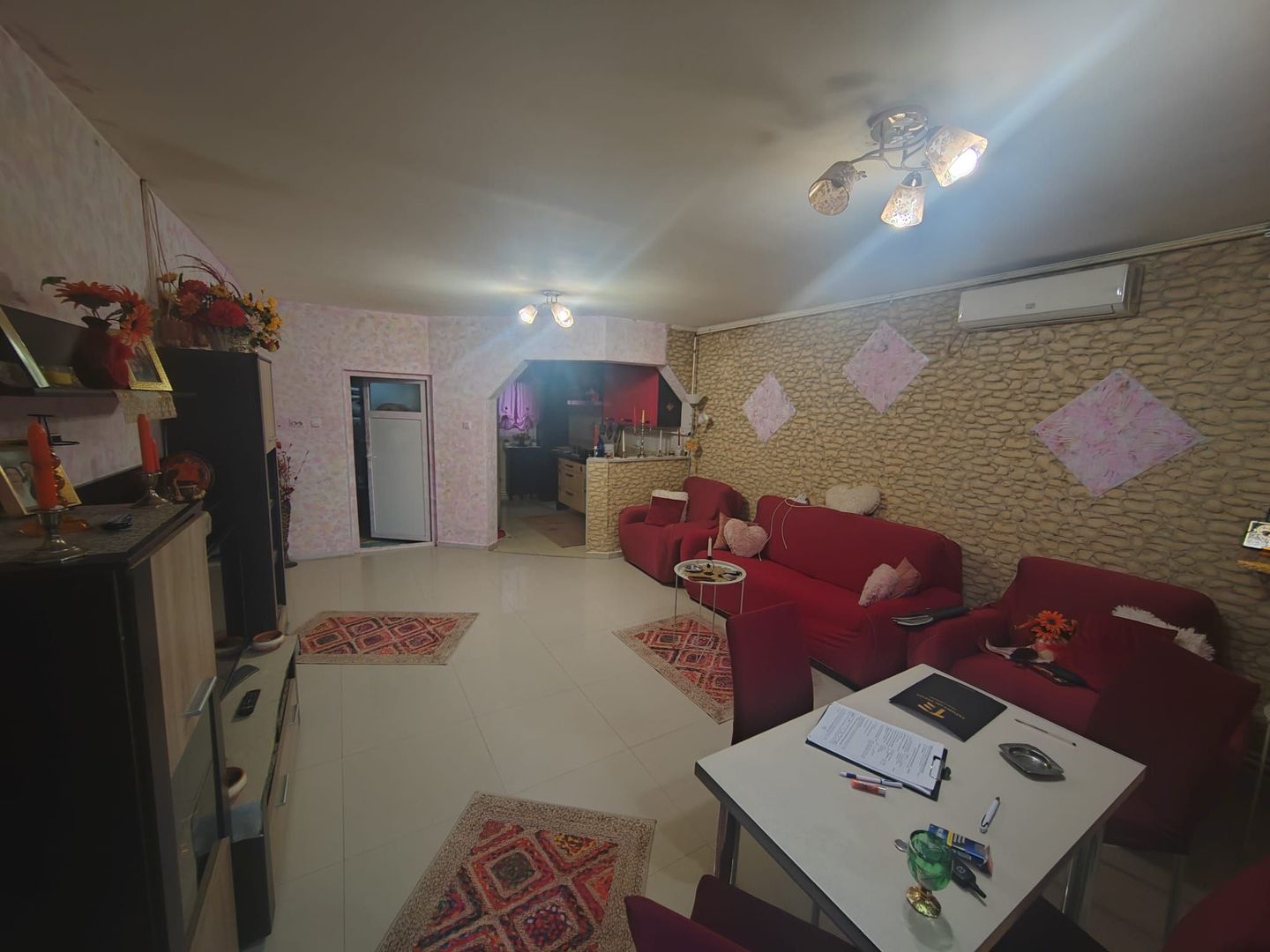 Casa pe parter individuala la pret de apartament - Poză 3