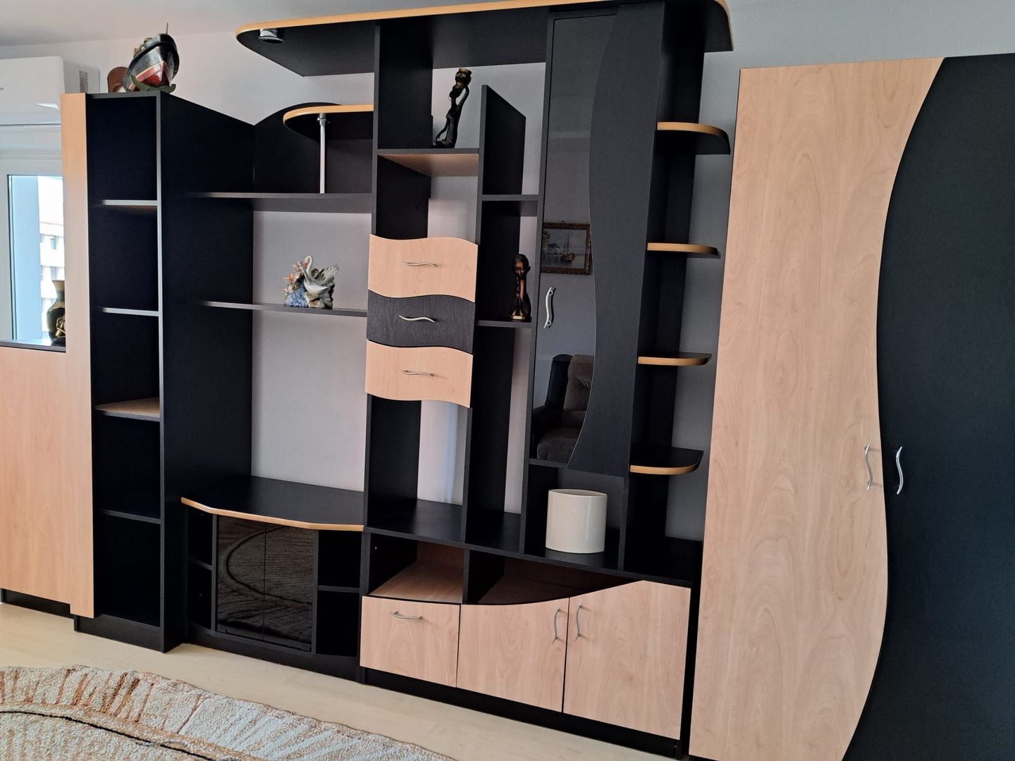 De inchiriat apartament cu o camera, Gara, etaj 4, 300 euro - Poză 2