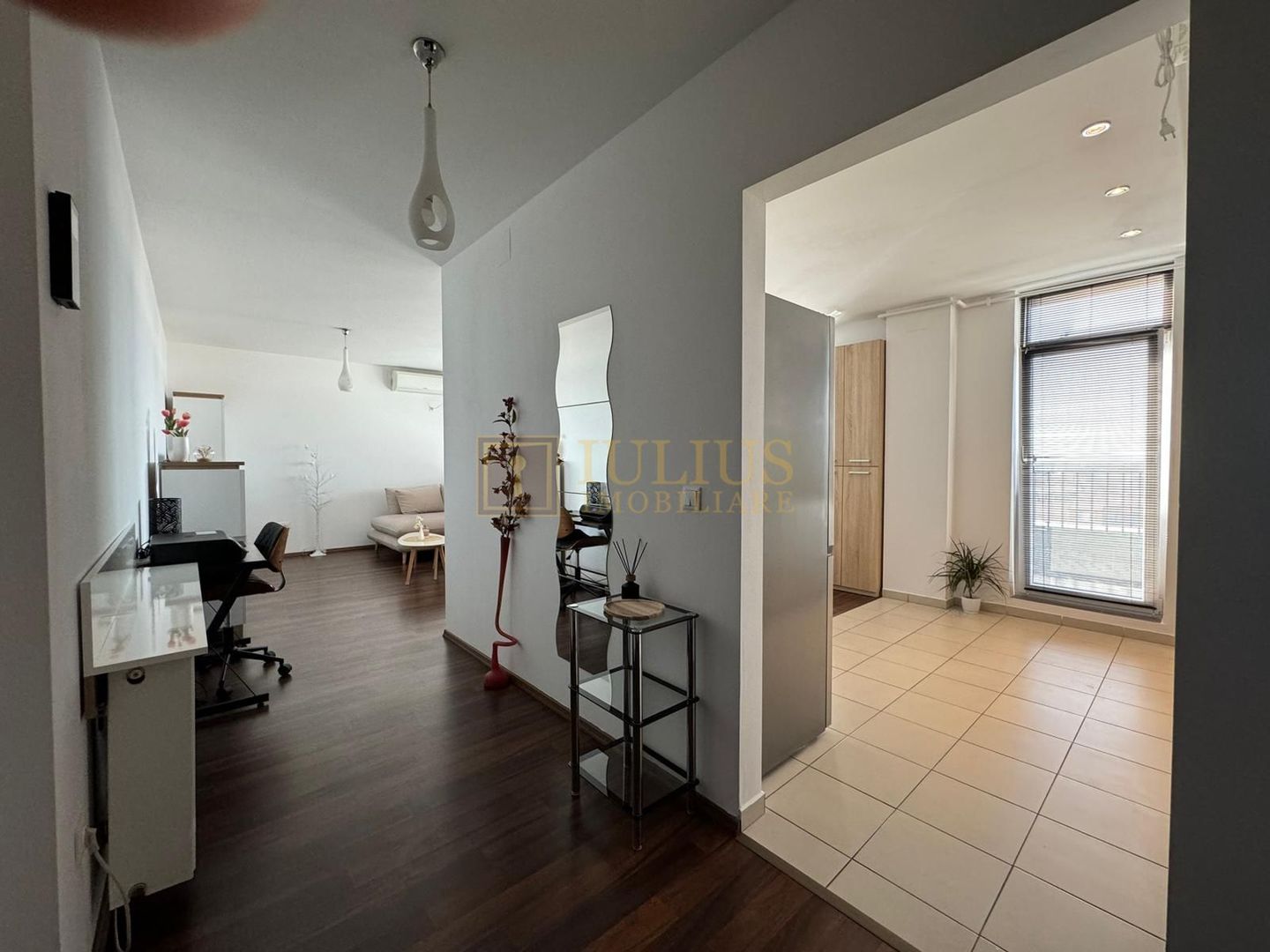 Penthouse| 2 Camere| Uranus Plaza| loc de parcare| balcon deschis - Poză 5