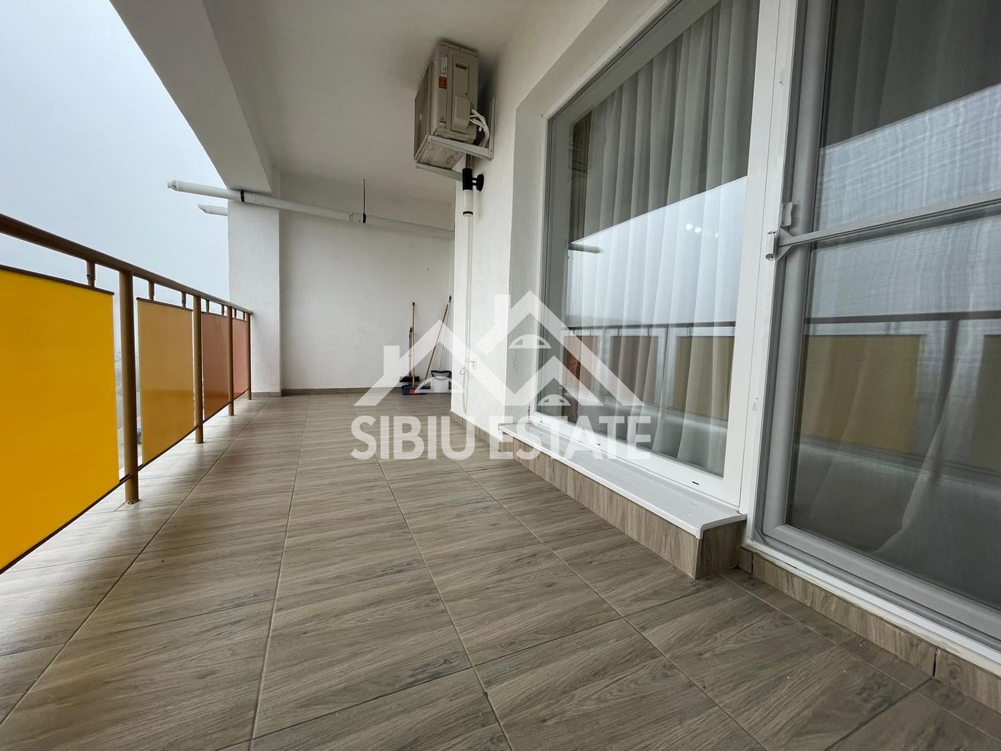Apartament de inchiriat cu 3 camere, mobilat si utilat - Poză 8