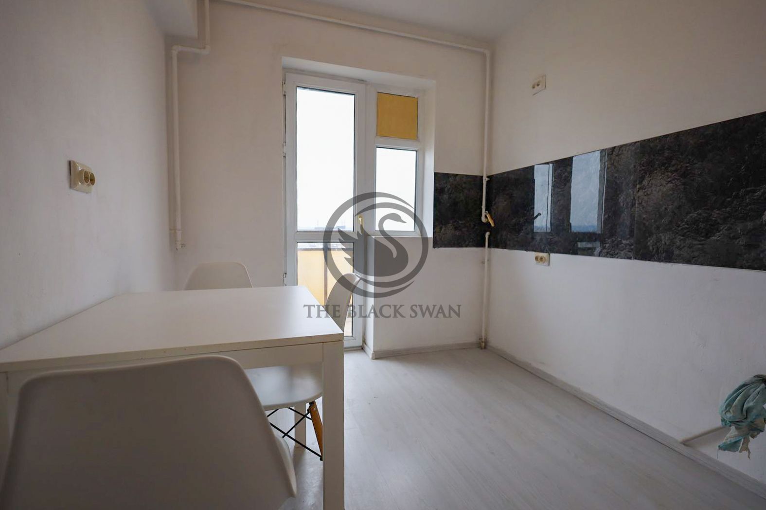 Apartament 3 camere de vanzare | Malu Rosu | Balcon 12mp | Comision 0% - Poză 8