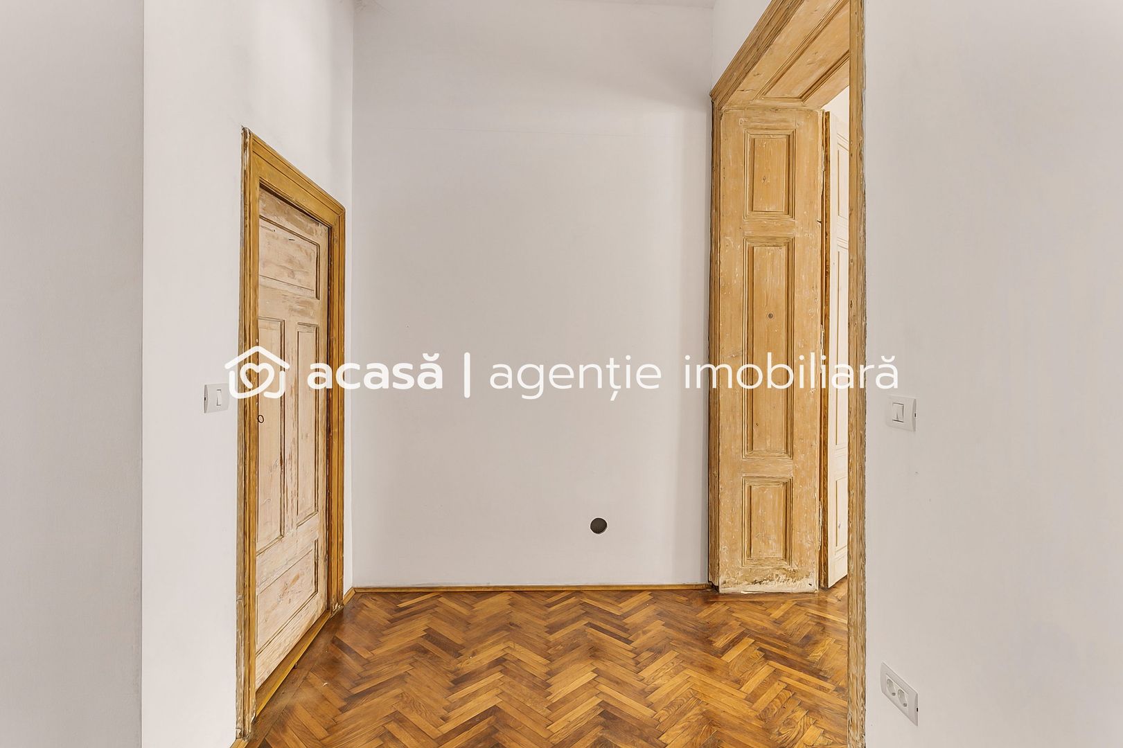 Apartament istoric ultracentral - Poză 12