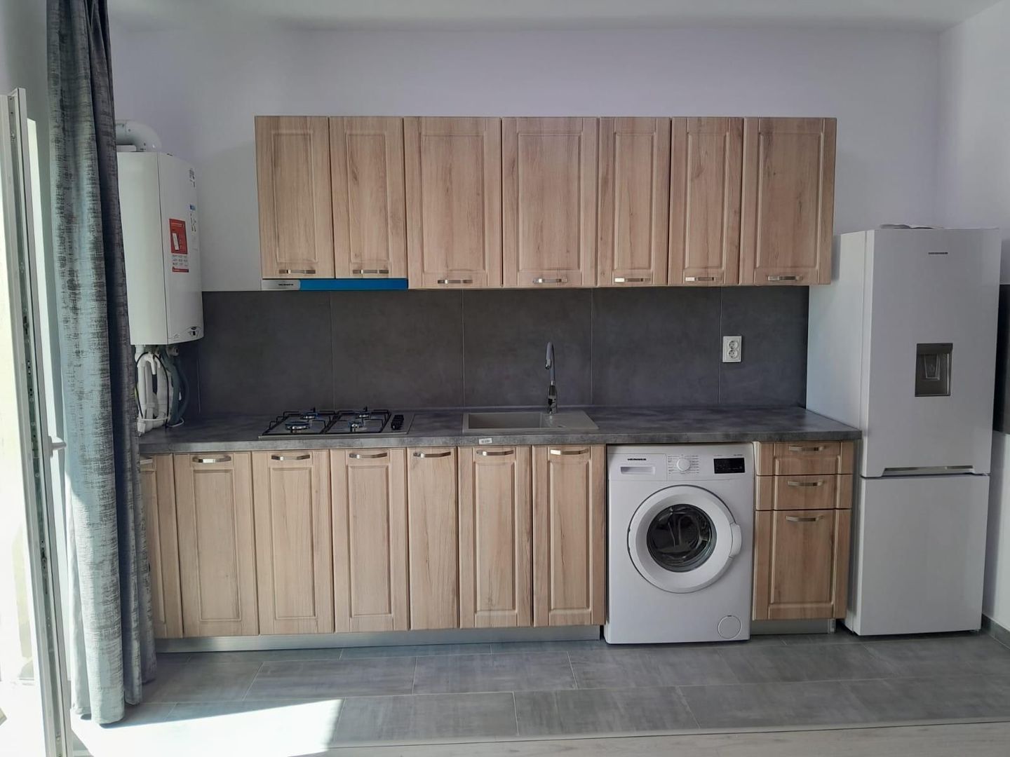 GARSONIERA MOBILATA/UTILATA, BLOC NOU, LOC PARCARE INCLUS, COMISION 0% - Poză 5