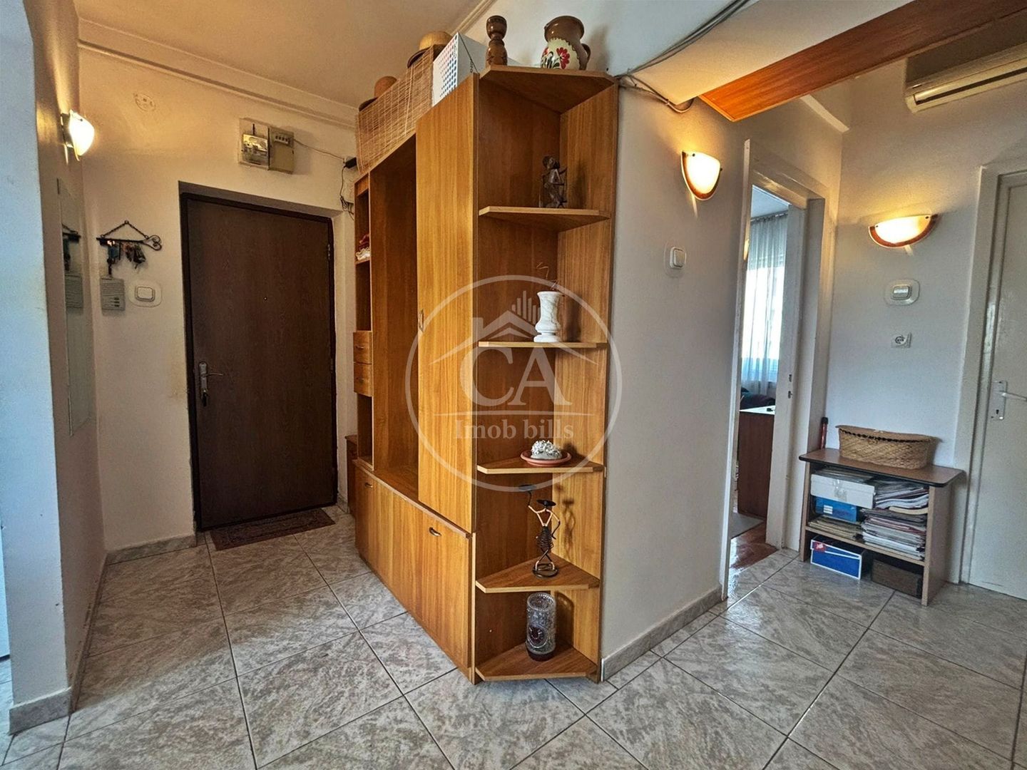 Apartament de vanzare cu 3 camere in zona Dacia Oradea - Poză 9