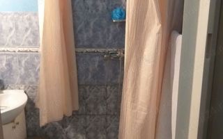 Garsoniera zona Buziasului etaj 4 cu mansarda - Poză 4