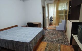 Garsonieră 30 mp, parter înalt, centrală proprie, ideală investiție - Poză 2