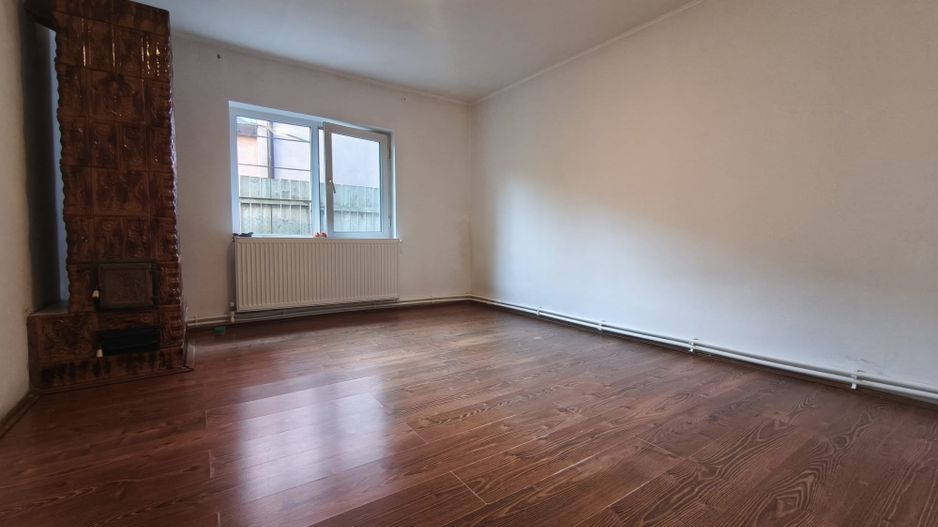 Casa de vanzare | Zona linistita | 3 camere - Poză 12