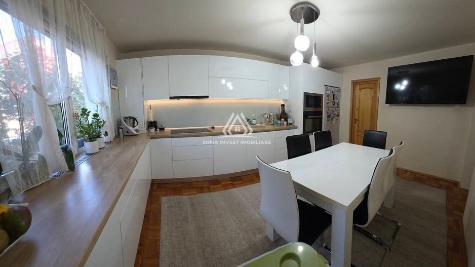 Apartament decomandat 3 camere, 100 mp | Etaj 1 | ZONA FARMEC - Poză 1