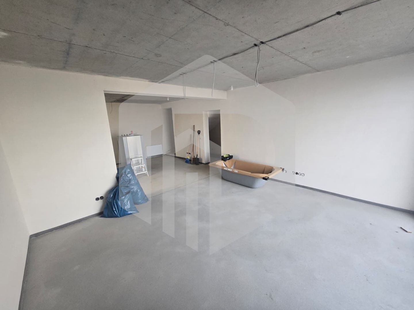 Cvaduplex 4 camere 145 mp teren Calea Cisnadiei - Poză 3