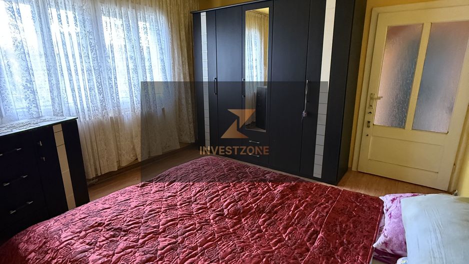 Casă cu teren central în Miersig 20 km de Oradea - Poză 10