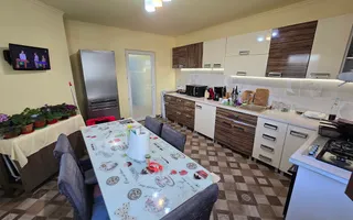 Casa 5 Camere Zona Schit, 520mp Teren, cu Garaj - Poză 18