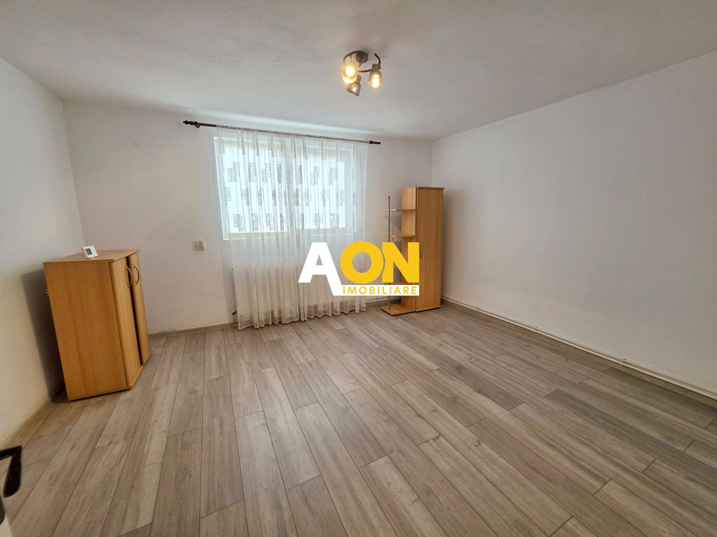 Casa 2 camere, 974 mp teren, Micesti - Poză 10