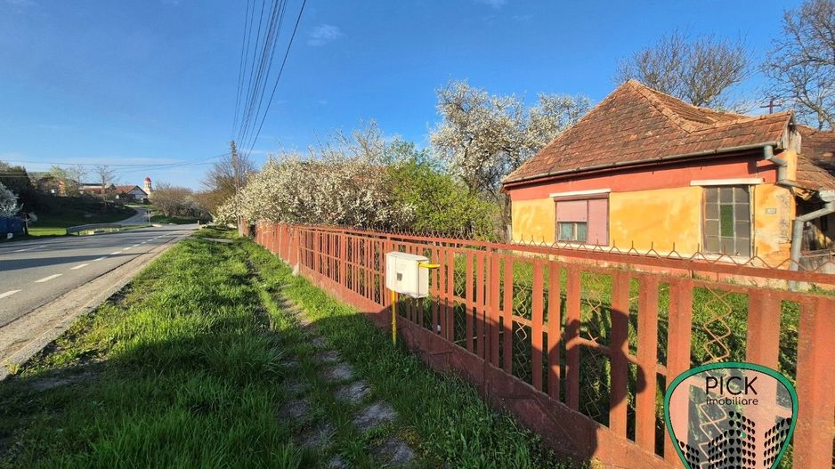 P 1226 - Casă cu 2 camere în Cerghid, jud. Mureș - teren 4044 mp - Poză 2