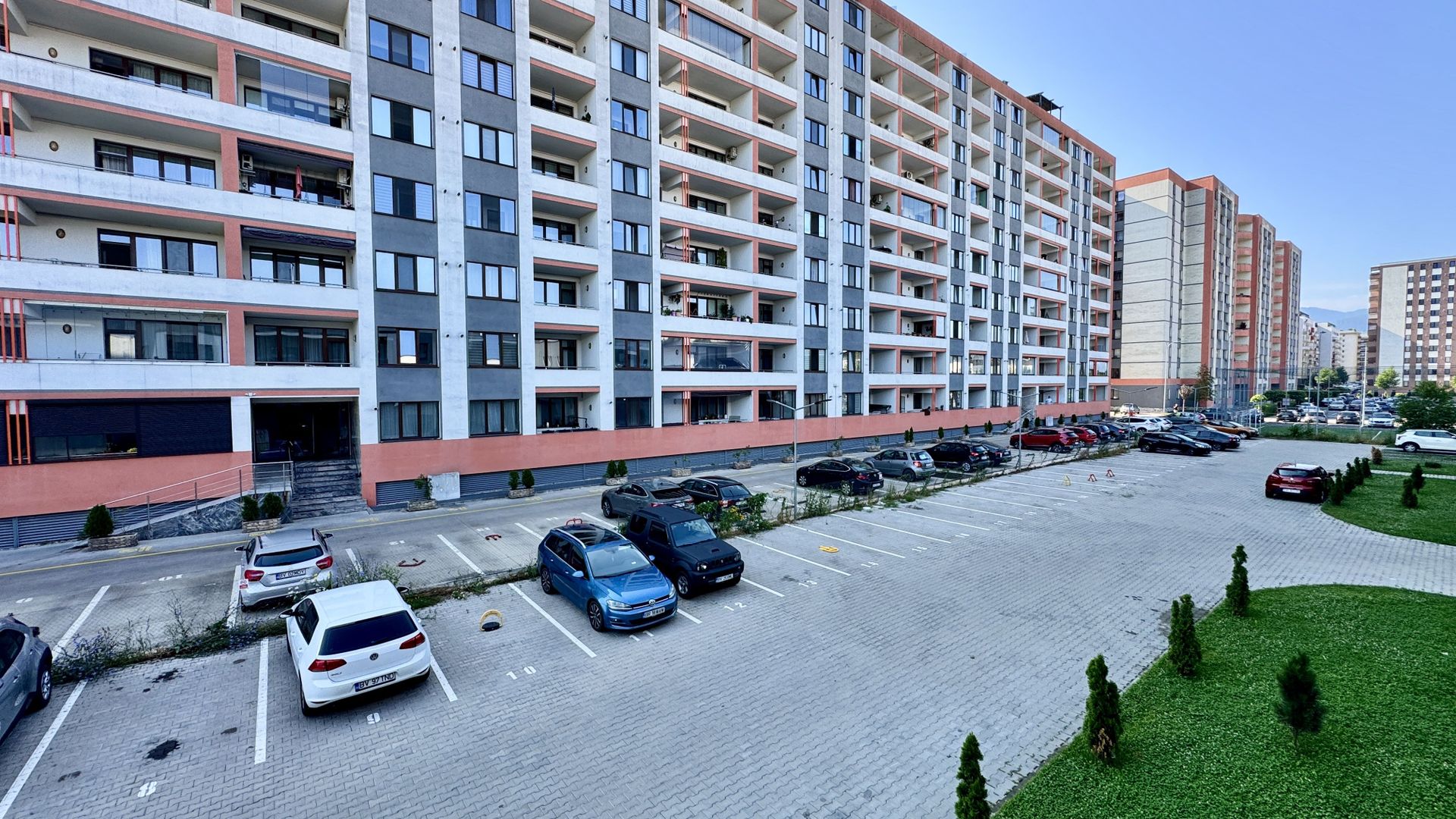 Garsonieră nouă de închiriat, prima închiriere, Strada Nicolae Labiș, Tractorul - Poză 24