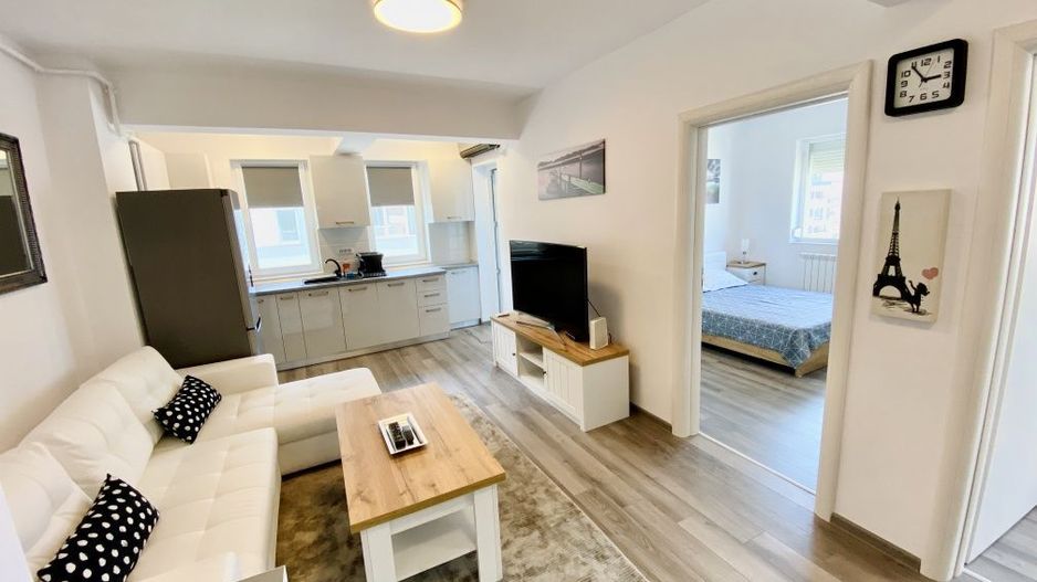 Apartment 3 camere bloc 2022 loc parcare Militari Residence - Poză 2