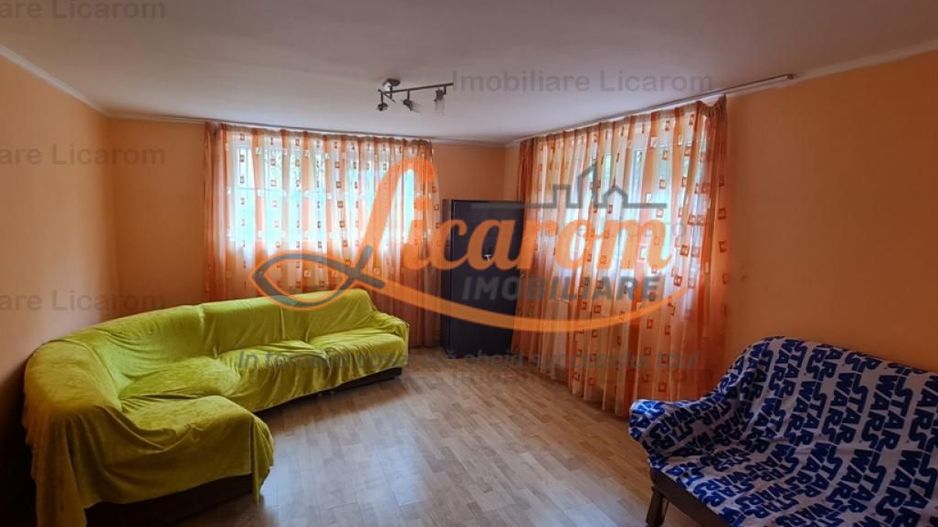 Casa individuala cu 2 apartamente, 6 camere,teren 403 mp,ASTRA. - Poză 1