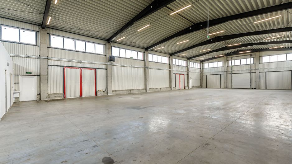 VANDUT - Hala industriala de vanzare in Parc Industrial UTA 2 Arad - Poză 8