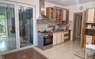 Vanzare Vila S+P+1+M - Viilor Parcul Carol - Poză 2