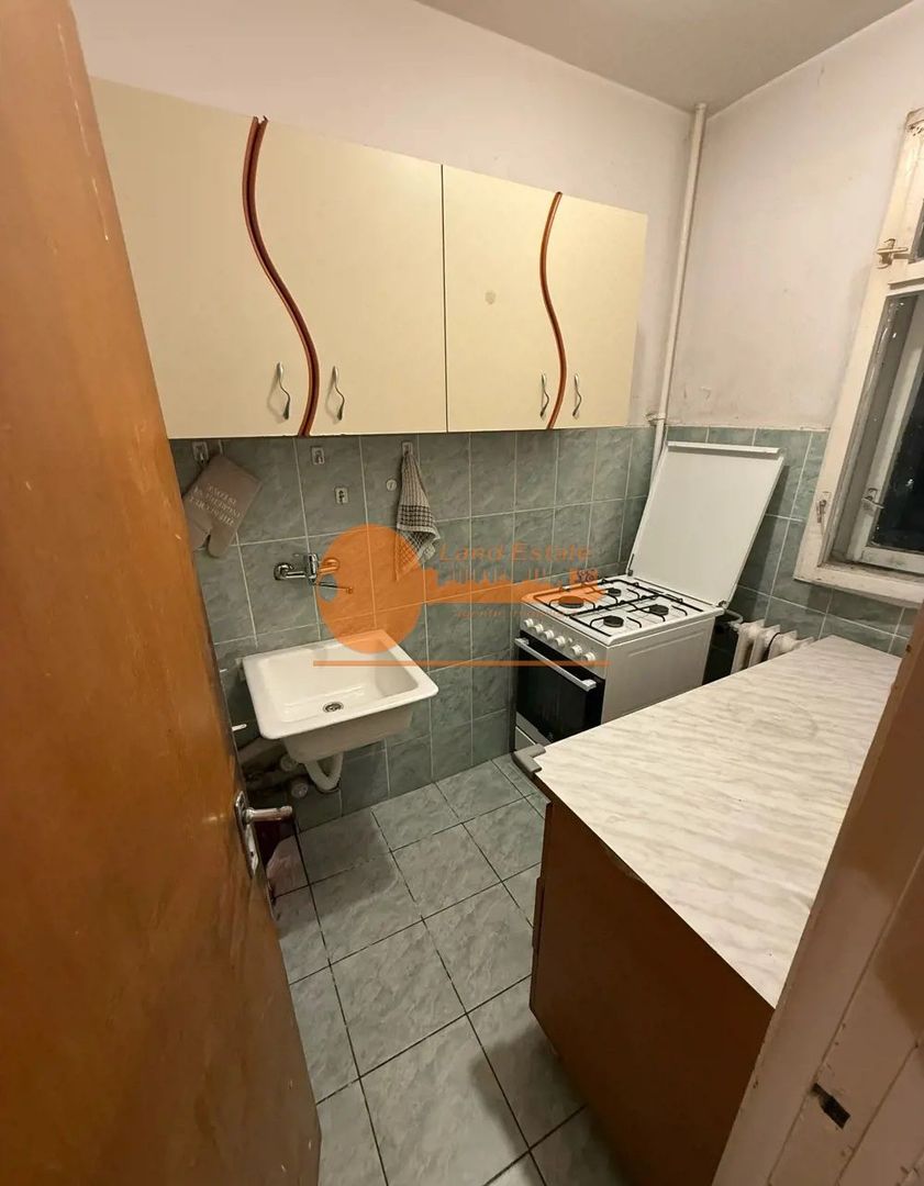 Gorsoniera in zona Drumul Taberei (Bloc de Garsoniere) - Poză 8