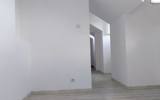 APARTAMENT MANSARDA METROU ZONA STEFAN CEL MARE - Poză 2