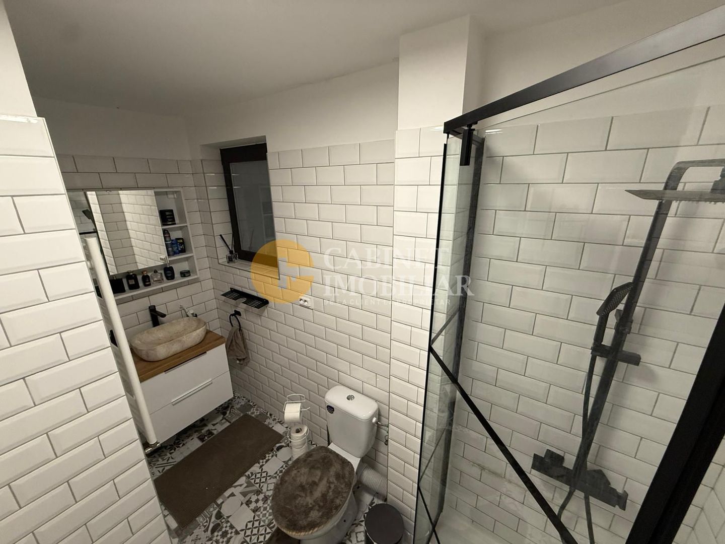 3 CAMERE DECOMANDAT--ETAJ 2--MOBILAT+UTILAT - Poză 5