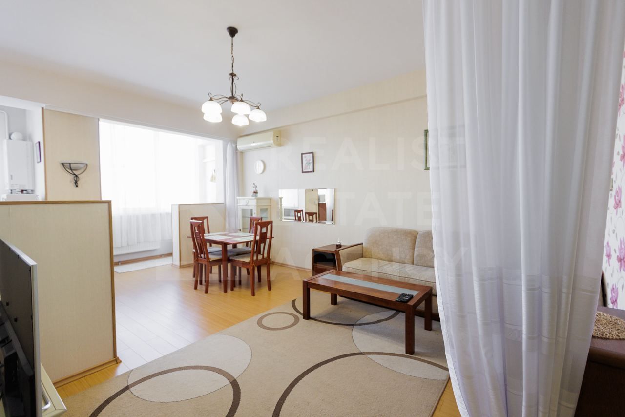 Chirie, apartament, 2 camere str. 31 August 1989, Centru - Poză 8