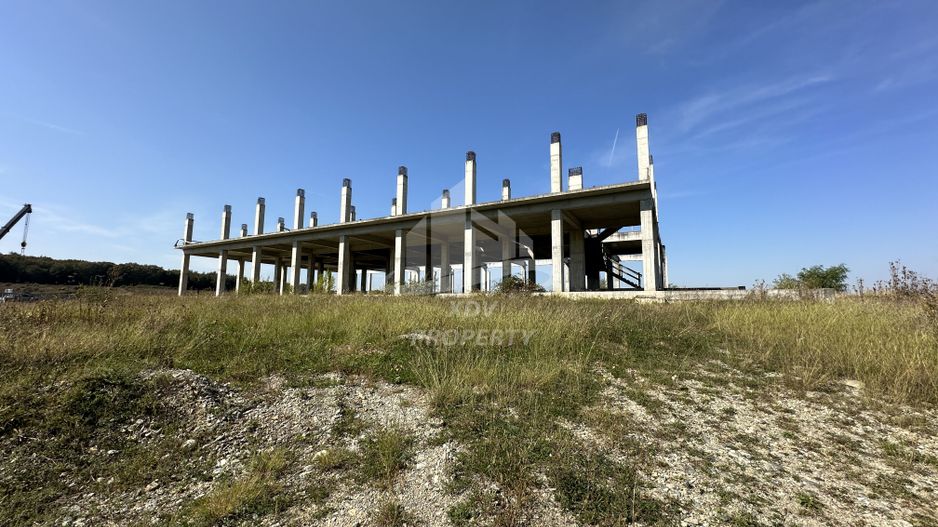 Constructie 3707 mp + Teren intravilan 8828 mp Sibiu /Selimbar - Poză 4