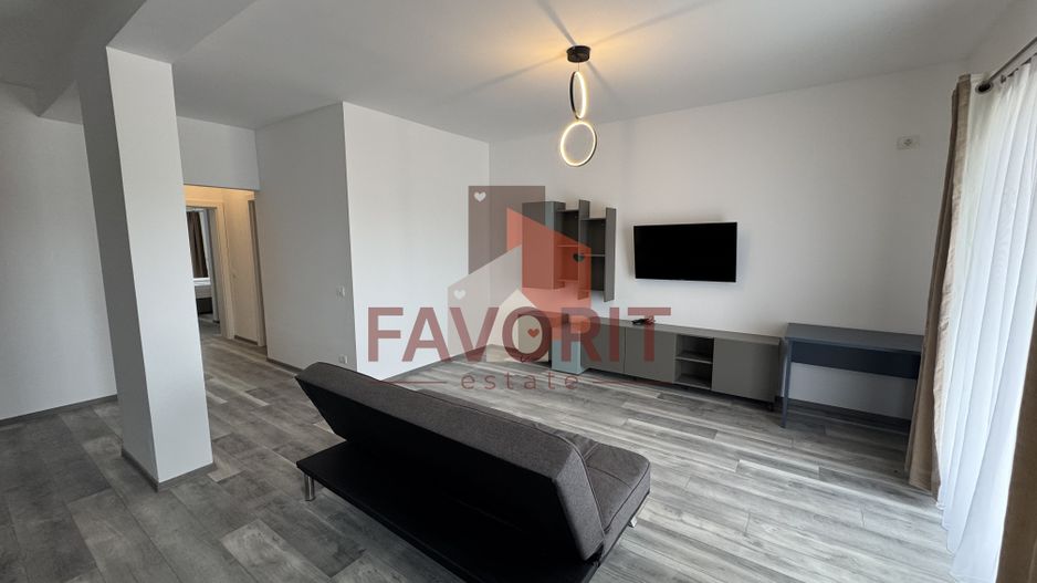 Mobilat si utilat. 2 locuri de parcare. Curte privata in CF - Poză 5