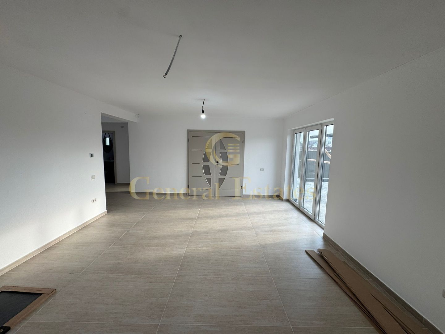 Casă NOUĂ pe Parter – 3 dormitoare, teren 500 mp, Cartier Izvor - Poză 1