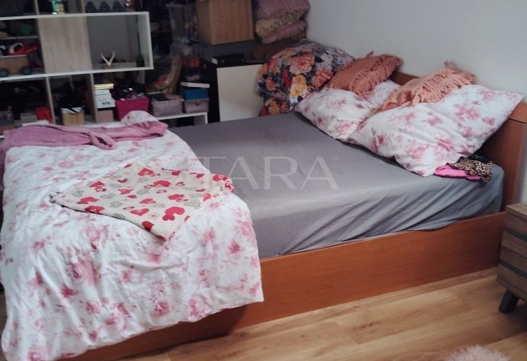 Apartament cu 2 camere, spațiu de depozitare de 30 mp, Florești. - Poză 4