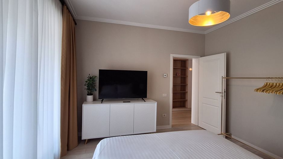 Apartament mobilat si utilat cu 2 locuri de parcare - Poză 12