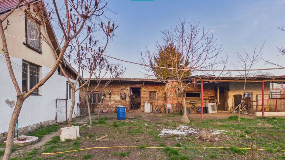 Casă din 2 corpuri cu 5 camere în  Lőkösháza - Poză 12