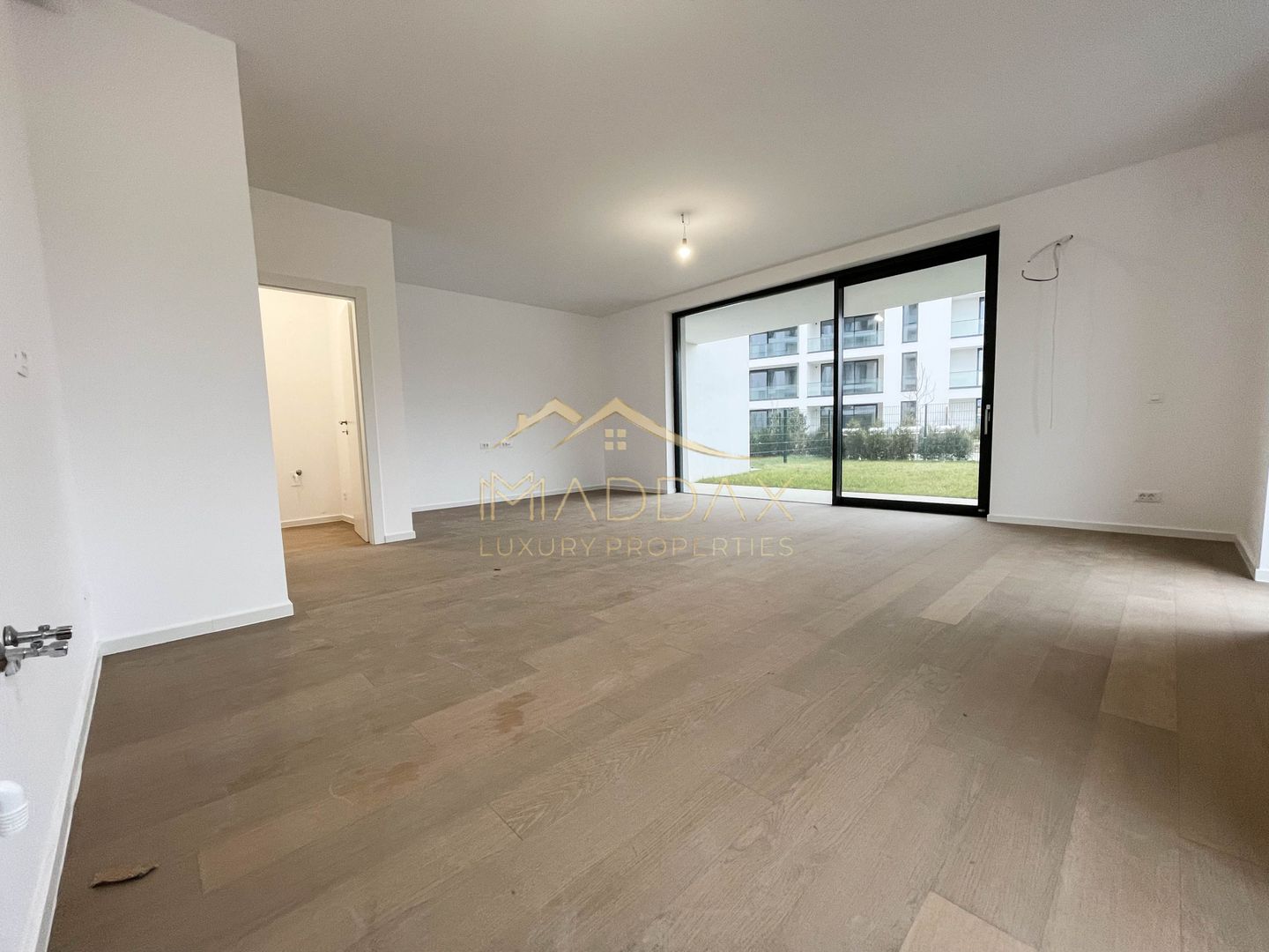 4 rooms apartment***181sqm***// 84sqm garden // Baneasa - Poză 6