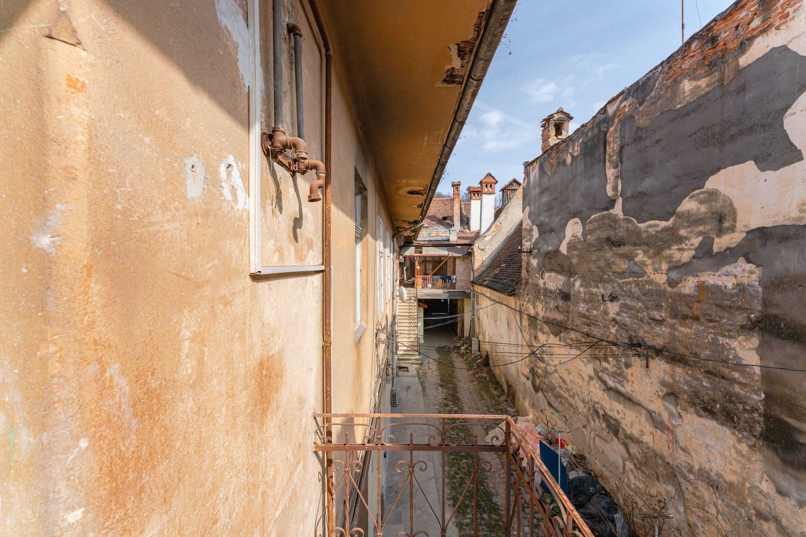 Clădire de vânzare în Brașovul Vechi | 16 camere | Potențial de dezvoltare - Poză 7