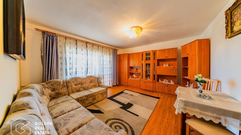 Apartament 3 camere, Micalaca-Orizont, decomandat, comision 0% - Poză 1