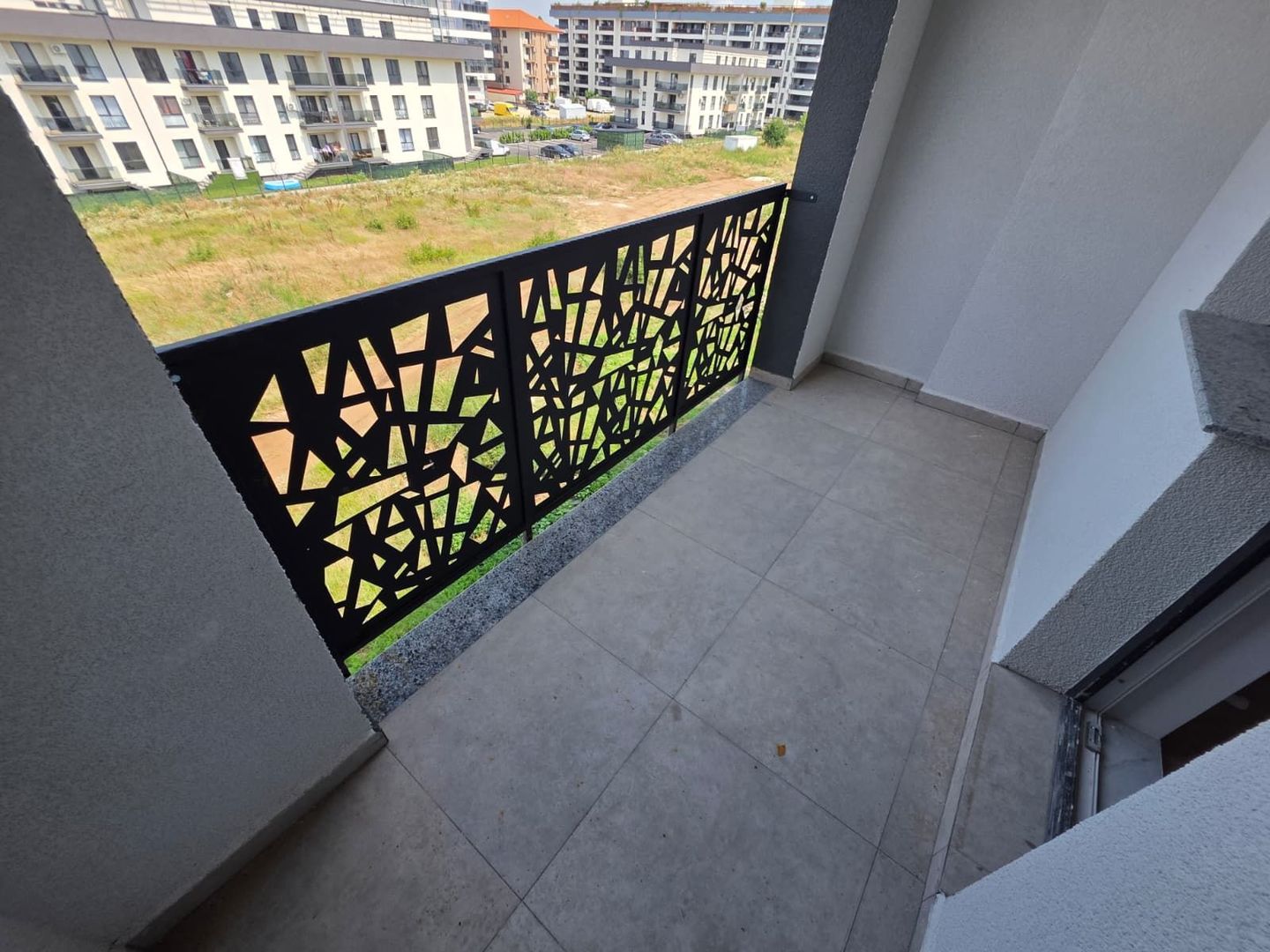 AP. 2 CAMERE - ACTE GATA, BUCATARIE INCHISA, LOC PARCARE, COMISION 0% - Poză 13