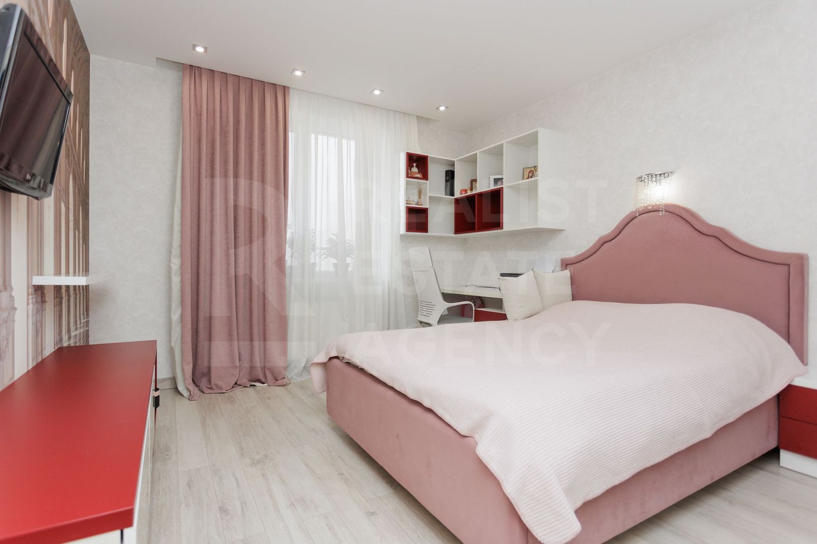 Vânzare 3 dormitoare separate, living generos și debara la etaj CADOU - Poză 17