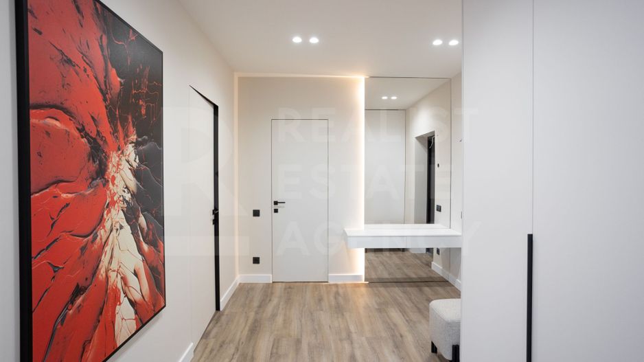 Vânzare, apartament, 2 odăi + living, str. Tricolorului, Centru - Poză 4