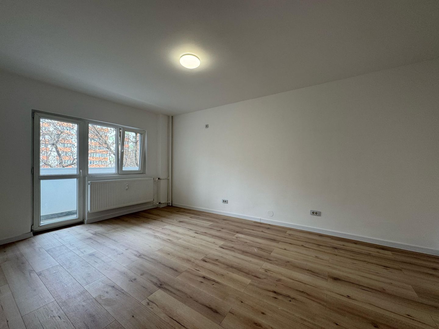 2 camere| DECOMANDAT| CALEA MOSILOR - Poză 1
