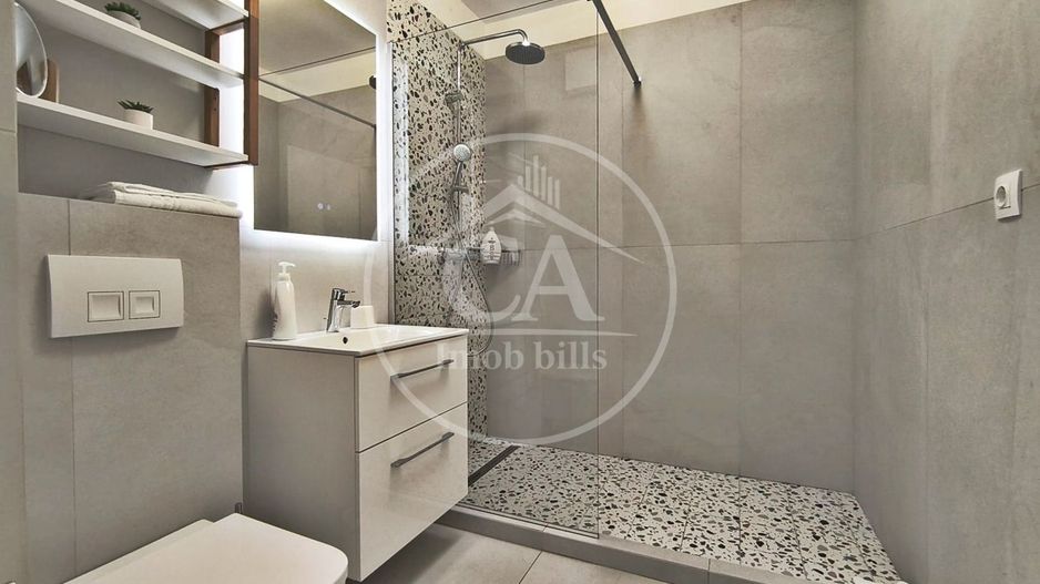 Apartament cu 3 camere de inchiriat in cartierul Milano 5, Oradea - Poză 9