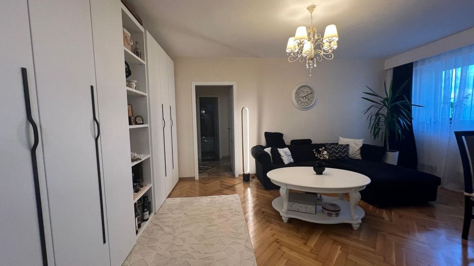 Capitol - Apartament frumos cu 3 camere și vedere la mare - Poză 4