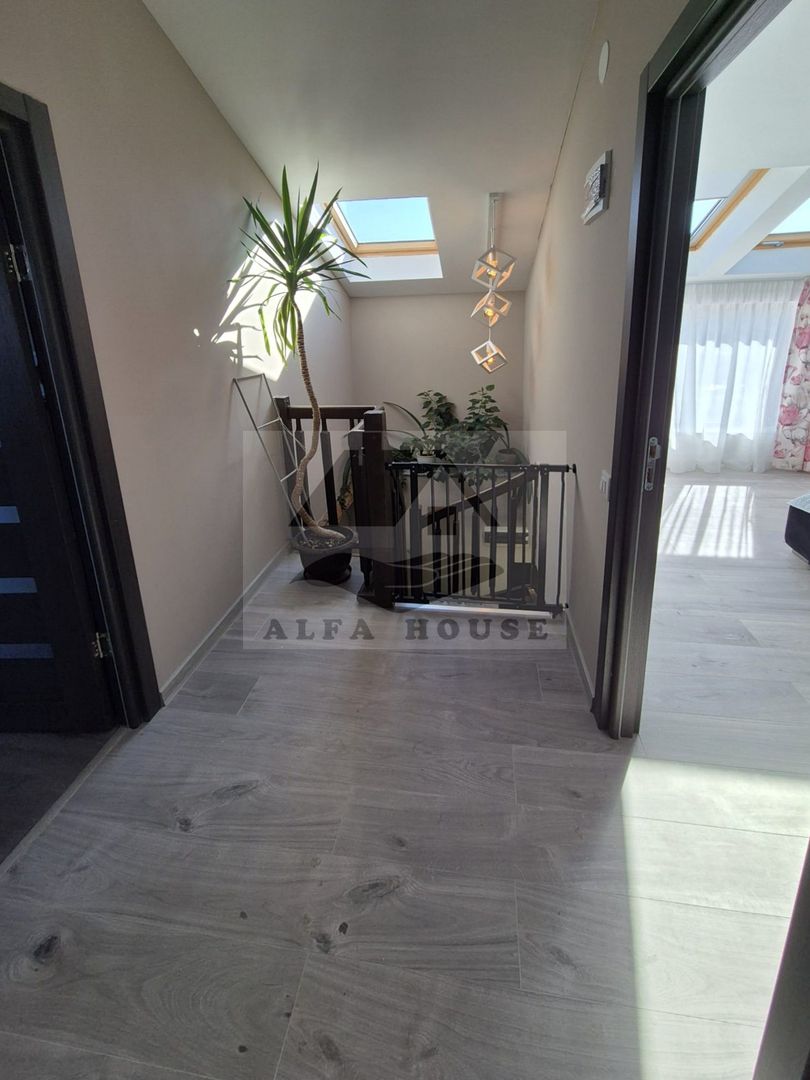 Apartament cu 4 camere in casa - zona Centrul Civic - Poză 11