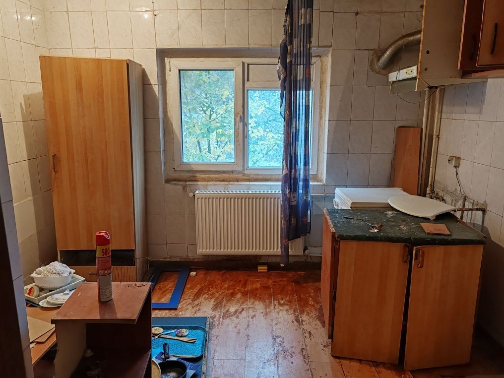 APARTAMENT  DECOMANDAT ZONA VITAN - Poză 2