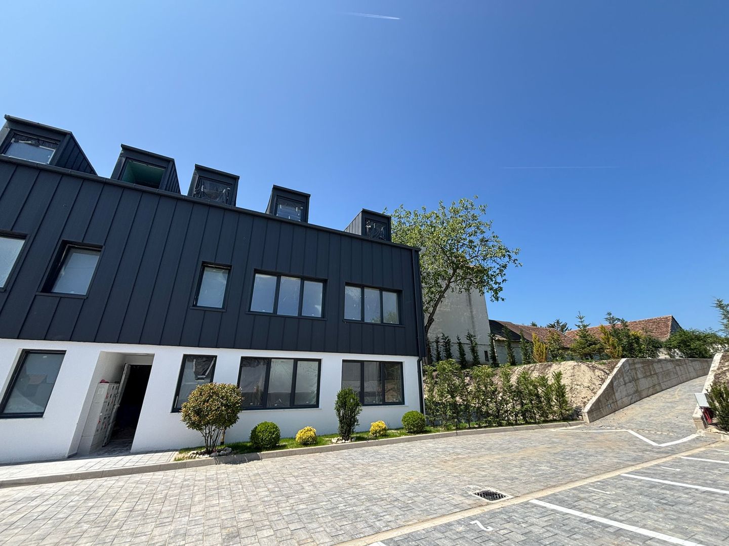 Apartament 3 camere finisat LA CHEIE - Turnisor Sibiu - Poză 1