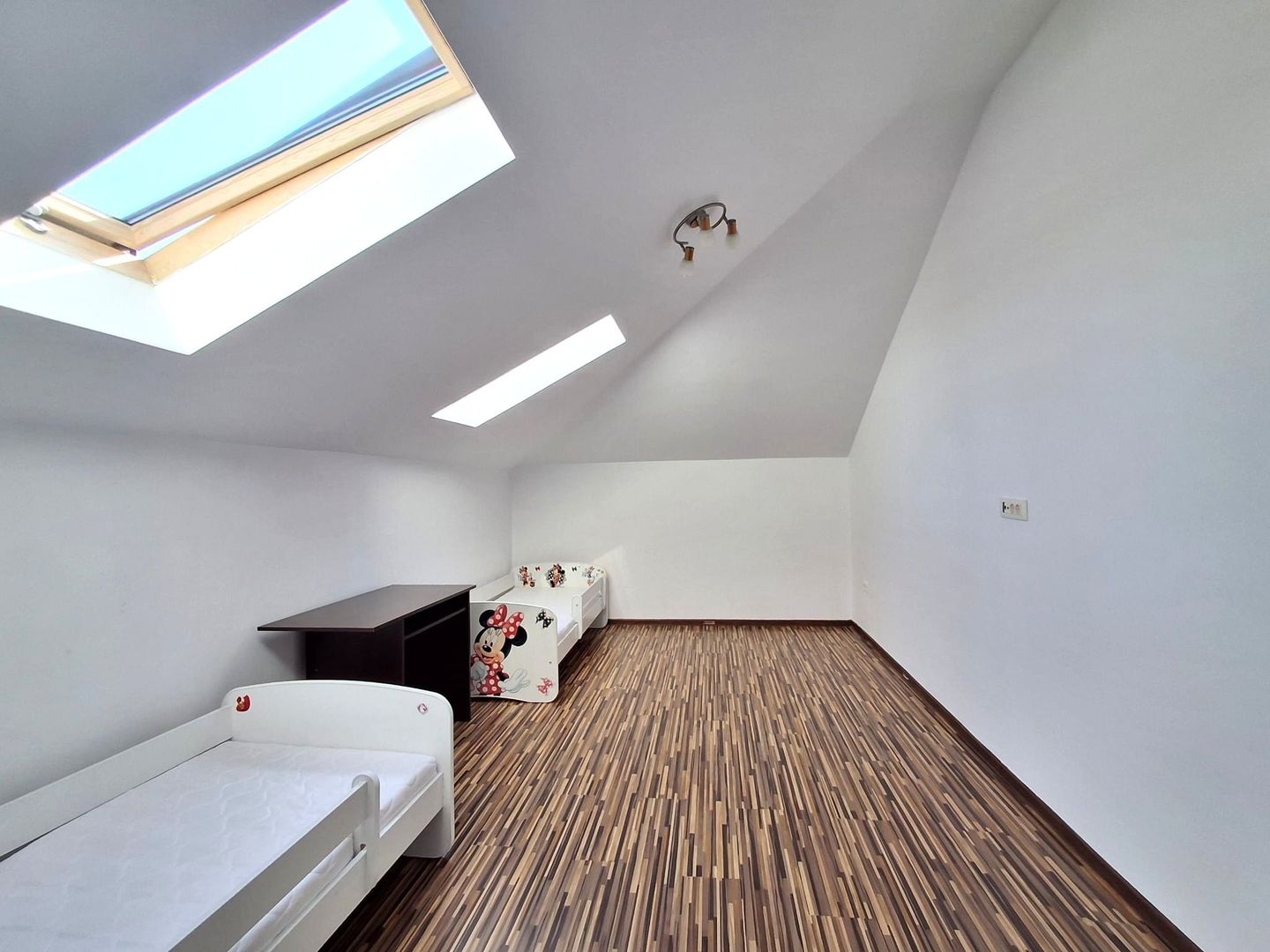 De Vanzare Apartament 4 camere  Militari  Residence - Poză 11